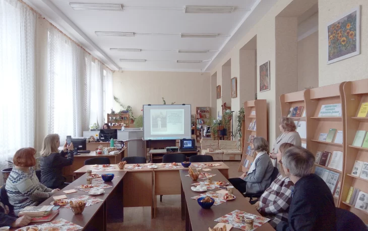 В Луганском Республиканском отделении состоялось вручение членских билетов «Союза краеведов»