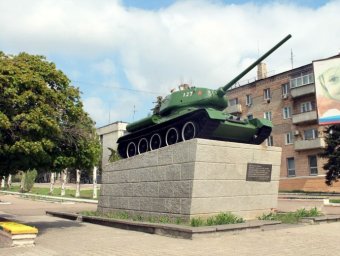 Памятники гражданскому подвигу краснодонцев